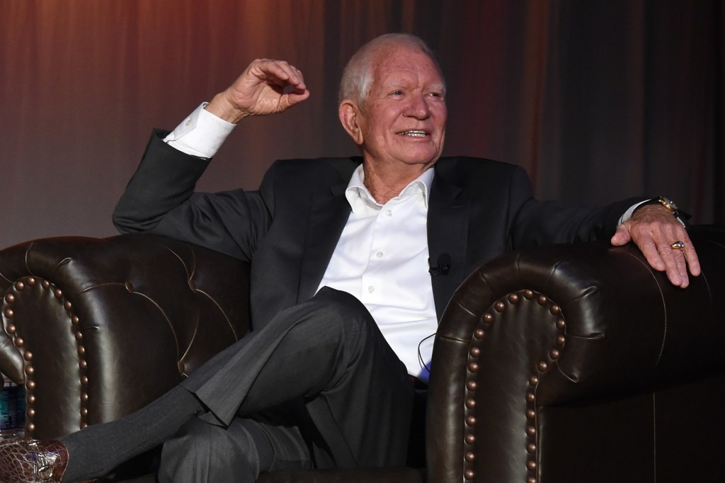 dale-morris,-nashville-manager-who-guided-careers-of-alabama-&-kenny-chesney,-dies-at 89