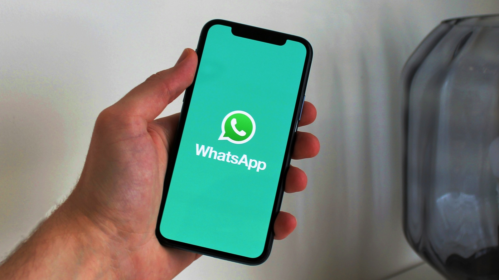 whatsapp-adds-stronger-two-step-verification,-multiple-passkeys