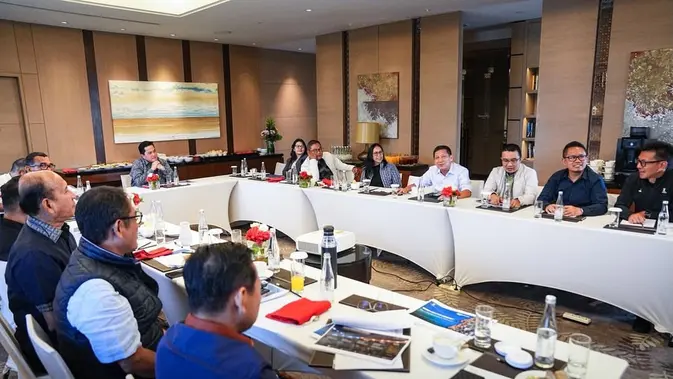 erick-thohir-gelar-rapat-exco-pssi-termasuk evaluasi-timnas-indonesia,-begini-hasilnya