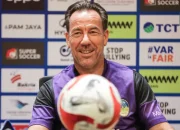 bri-super-league-2026/2027:-jean-paul-van-gastel-minta-persaingan-di-skuad-psim-lebih-ketat