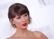 Taylor Swift Donates $50,000 to Rhode Island Good Samaritan Struck by Car