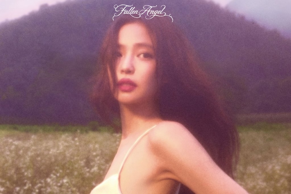 fans-choose-jennie’s-‘fallen-angel’-as-this-week’s-favorite-new music
