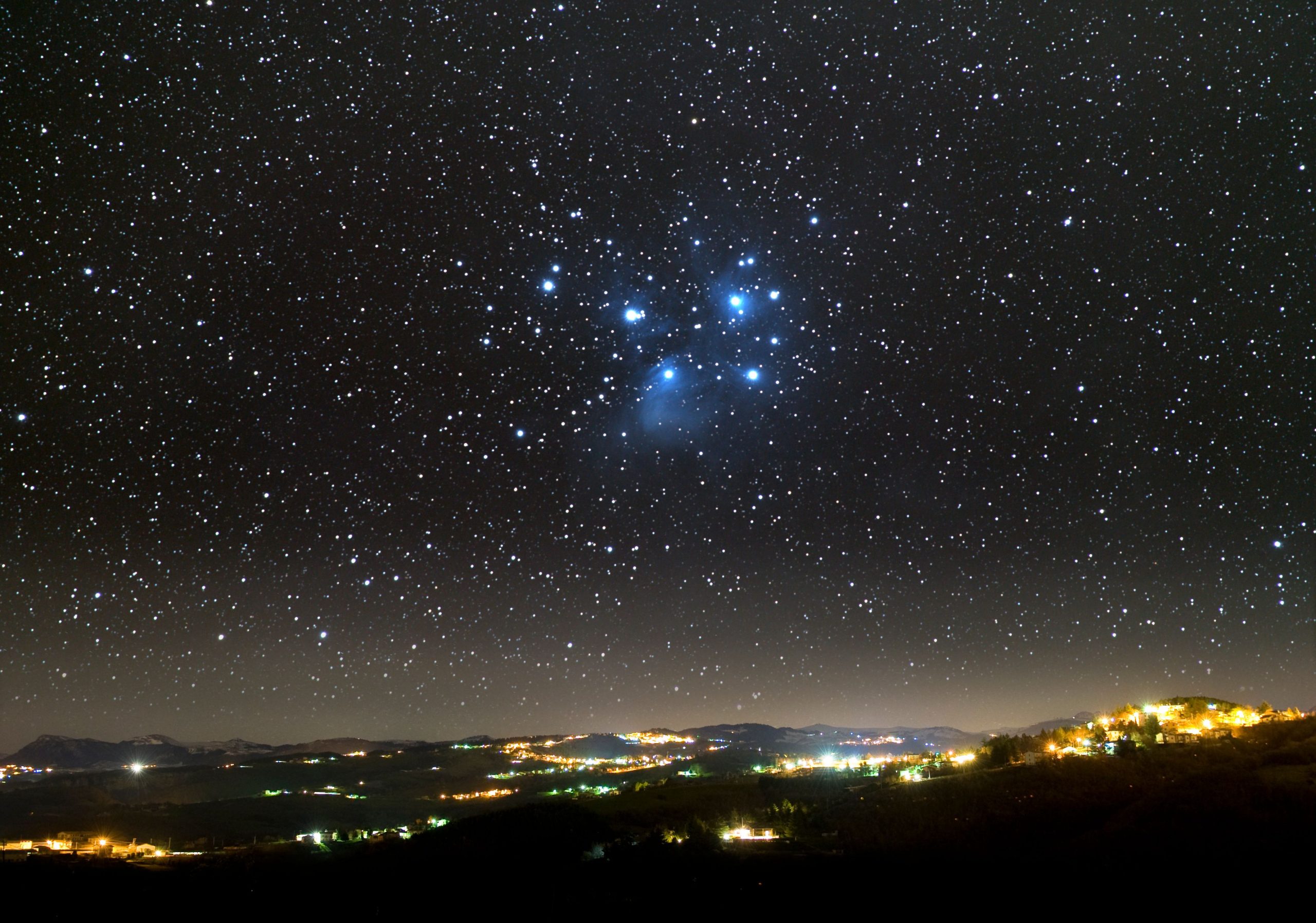 the-diamond-moon-and-other-astronomical-events-to-see-in-september-2026