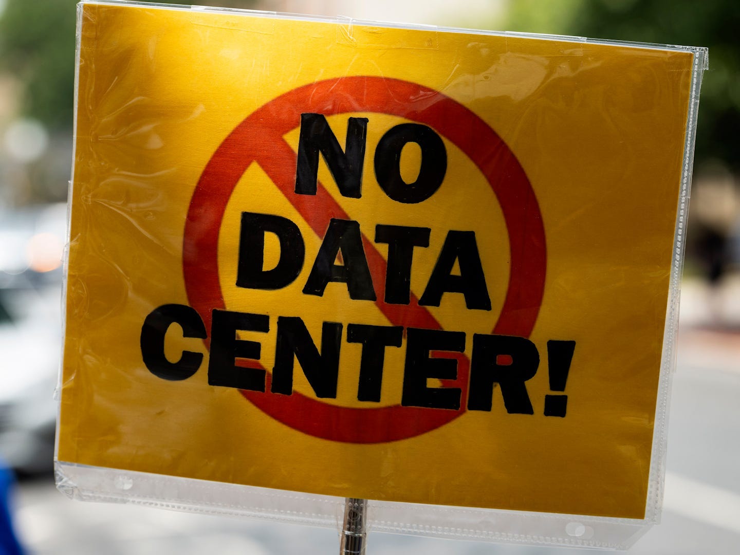 americans-love-ai-they-don’t-want-the-data-centers-that-power-it.