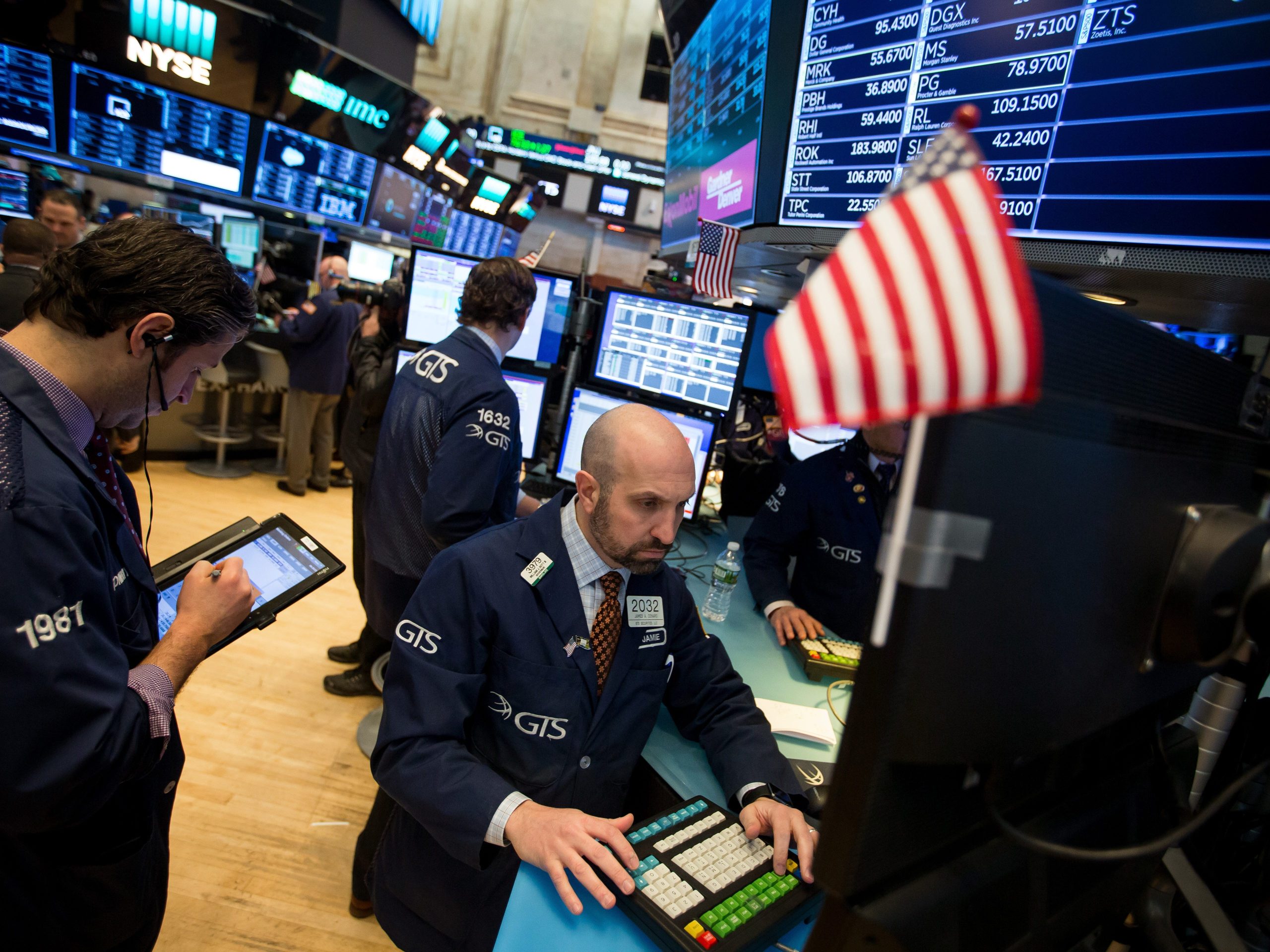 what-the-big-bond-sell-off-means-for-your-wallet