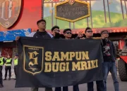 momen-suporter-bali-united-sambut-hangat-fans-pss-di-gianyar:-sepak-bola-harus-jadi-pemersatu