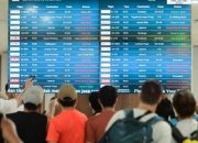 875-penumpang-gagal-terbang-gegara-erupsi-anak-krakatau