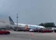 detik-detik-pesawat-kargo-tergelincir-saat-mendarat-di-miami