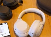 six-years-later,-sony-revisits-its-legendary-xm4-headphones