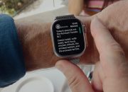 the-new-apple-watch-can-listen-in-on-your-conversations-and-take-notes-that-makes-me-feel-weird.
