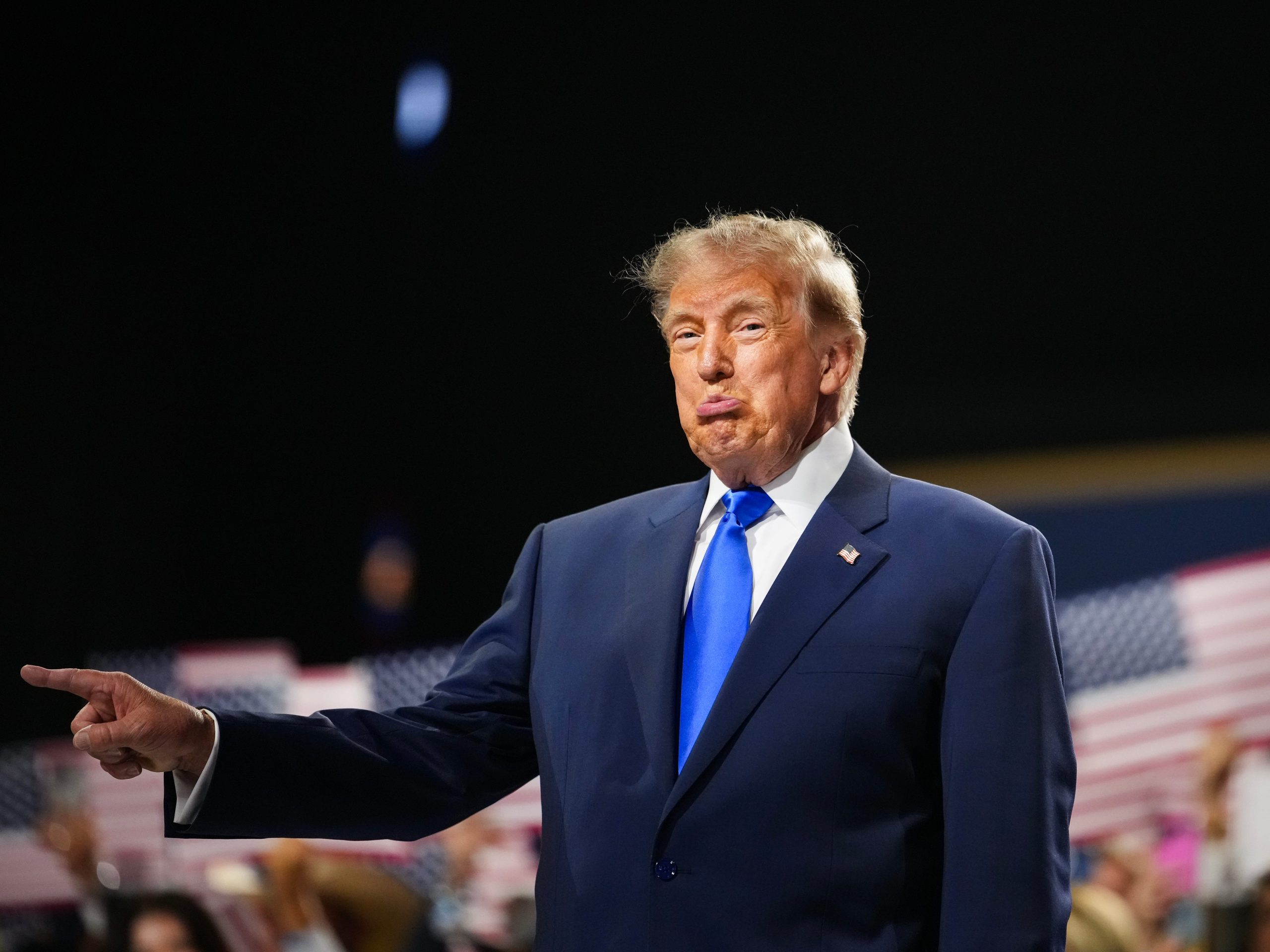 turns-out-you-really-do-only-have-to-ask:-trump-says-he-will-remove-tariffs-on-irish-whiskey-after-visit-to-ireland