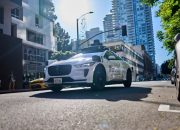 waymo-pulls-over,-calls-cops-on-riders-with-a-ghost-gun