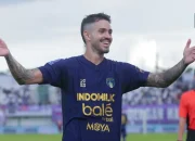 bri-super-league:-persita-cetak-comeback-spektakuler,-rayco-rodriguez-puji-keputusan-carlos-pena
