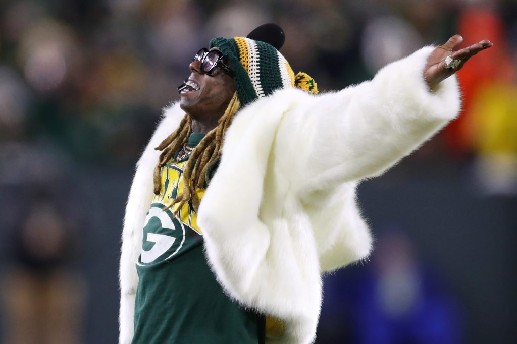 lil-wayne-calls-out-refs-after-green-bay-packers-loss:-‘i’m-out-on-the-nfl-this year’
