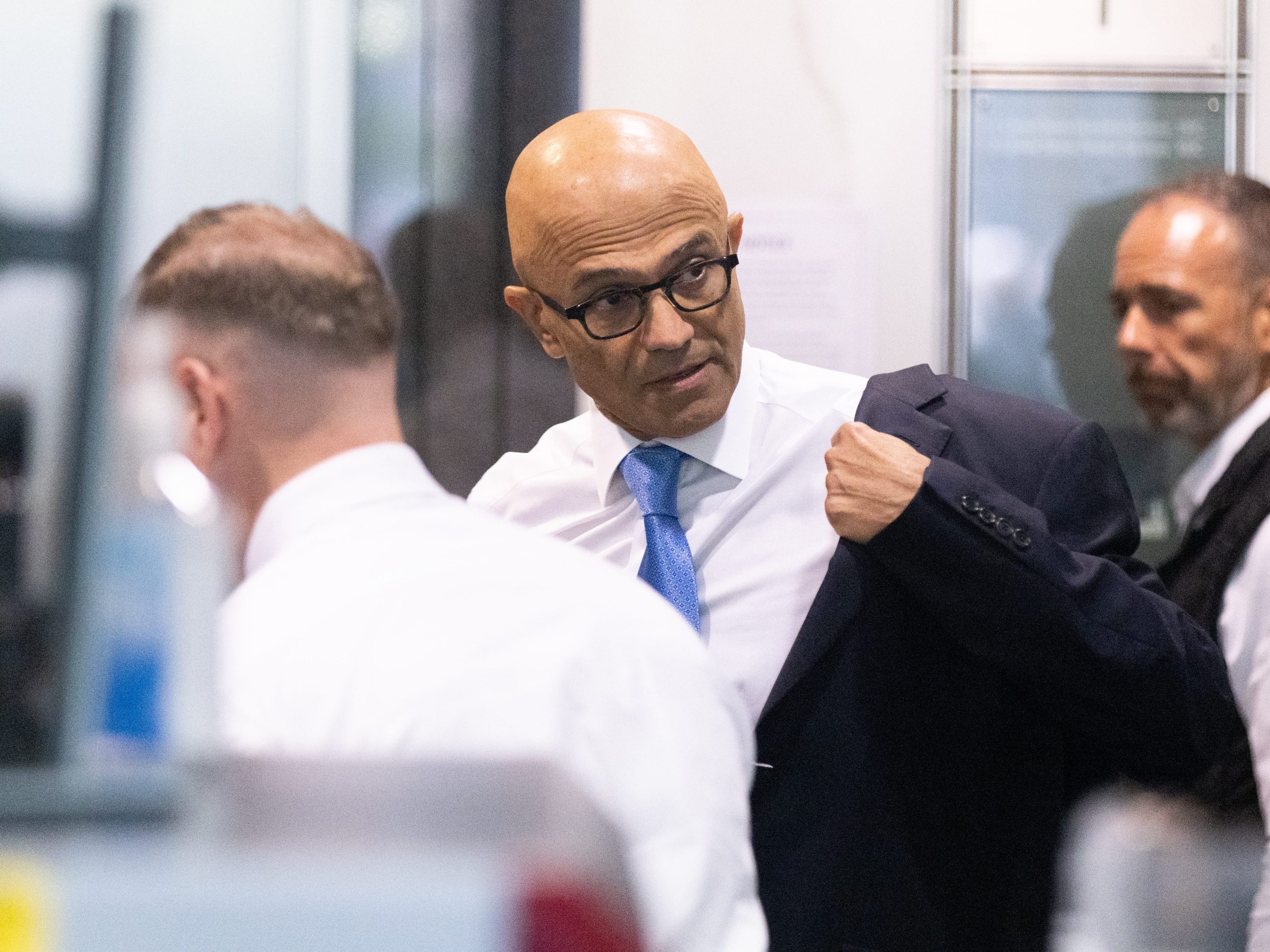 microsoft-ceo-satya-nadella-posts-an-internal-warning-to-employees-about-ai-safety