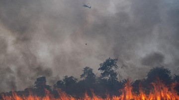 5-pemda-sumsel-terima-bantuan-presiden-rp100-m-untuk-tangani-karhutla