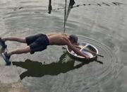 viral-aksi-memukau-pria-63-tahun-china-saat-latihan-core