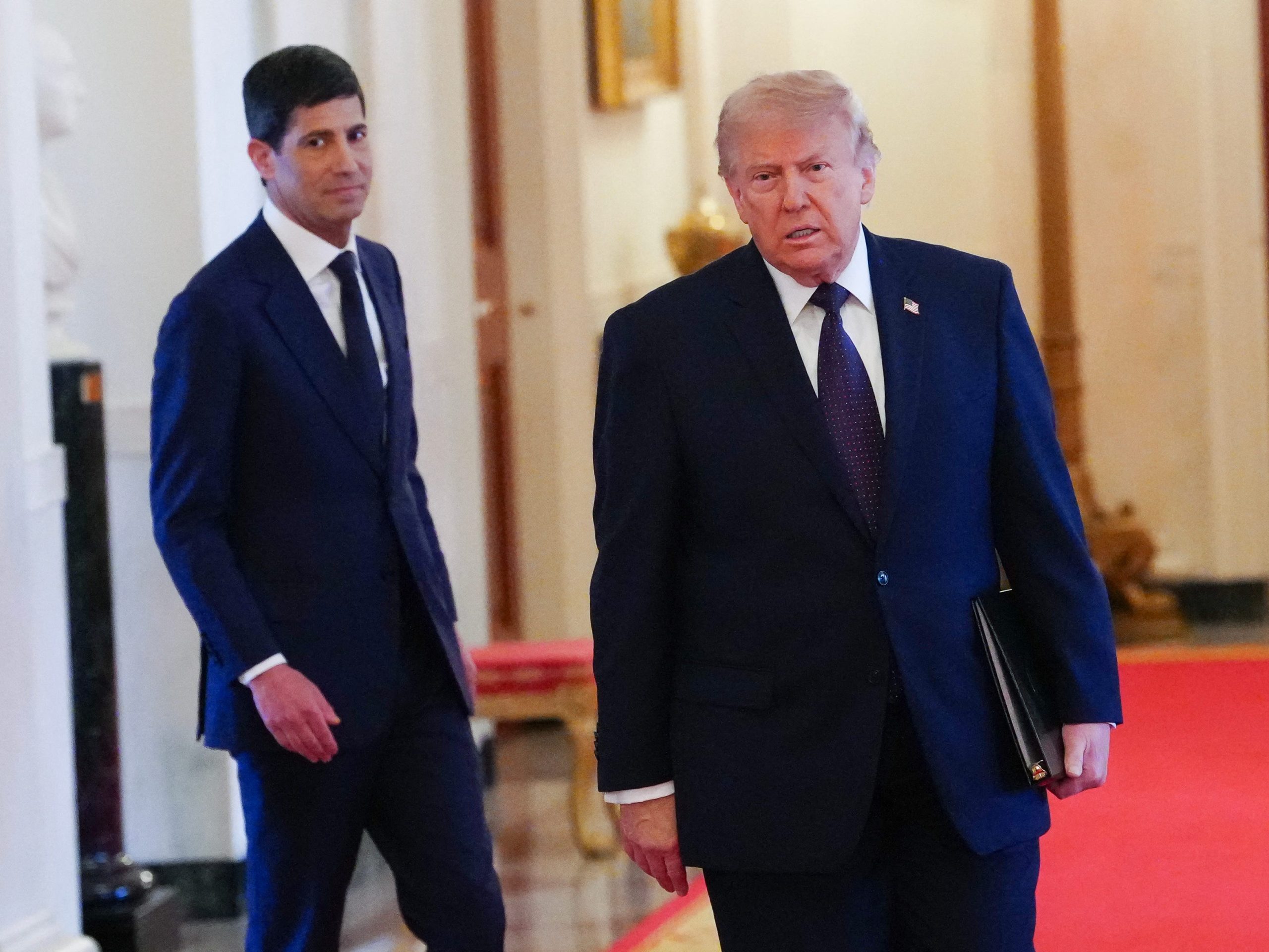 trump-calls-for-slashing-interest-rates-to-‘1%-or-less’-after-the-fed’s-first-hike-in-3-years