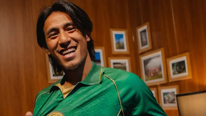 lika-liku-transfer-hanif-sjahbandi-di-pss:-sudah-diperkenalkan,-latihan,-ujungnya-ke-arema-fc