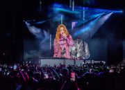 madrid-howls-with-shakira-as-she-kicks-off-12-date-residency:-‘tonight-we-are one’