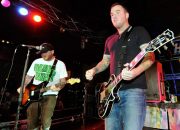chad-gilbert,-new-found-glory-guitarist,-dies-at 45