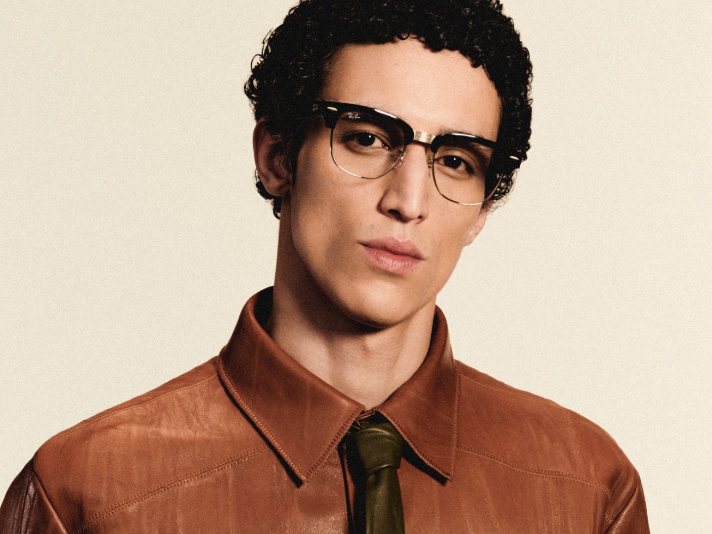meta’s-camera-free-ai-glasses-look-like-regular-ray-bans