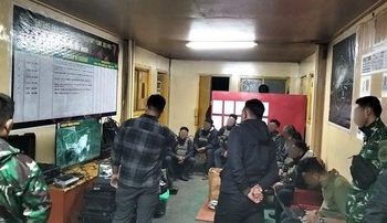 4 Anggota OPM Kembali ke NKRI, Serahkan Senjata ke Satgas TNI