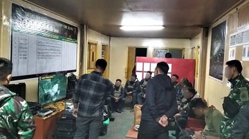 4-anggota-opm-kembali-ke-nkri,-serahkan-senjata-ke-satgas-tni