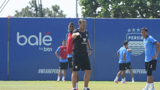 persib-hadapi-4-kompetisi-dengan-27-pemain,-igor-tolic-tidak-khawatir:-singgung-manchester-city