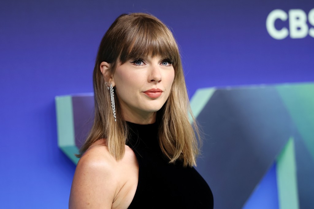 taylor-swift-receives-artist-director-honors-at-2026-mtv-vmas:-here’s-her speech
