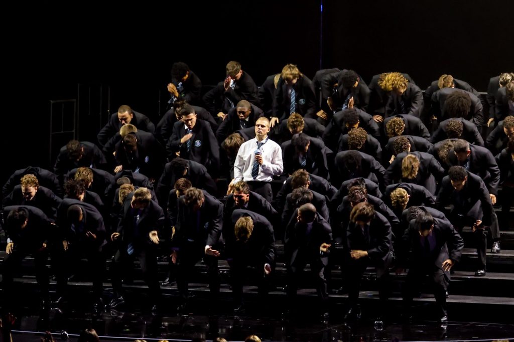 yung-lean-&-gener8ion-remake-mesmerizing-‘storm’-video,-smash-moon-person-during-vmas performance