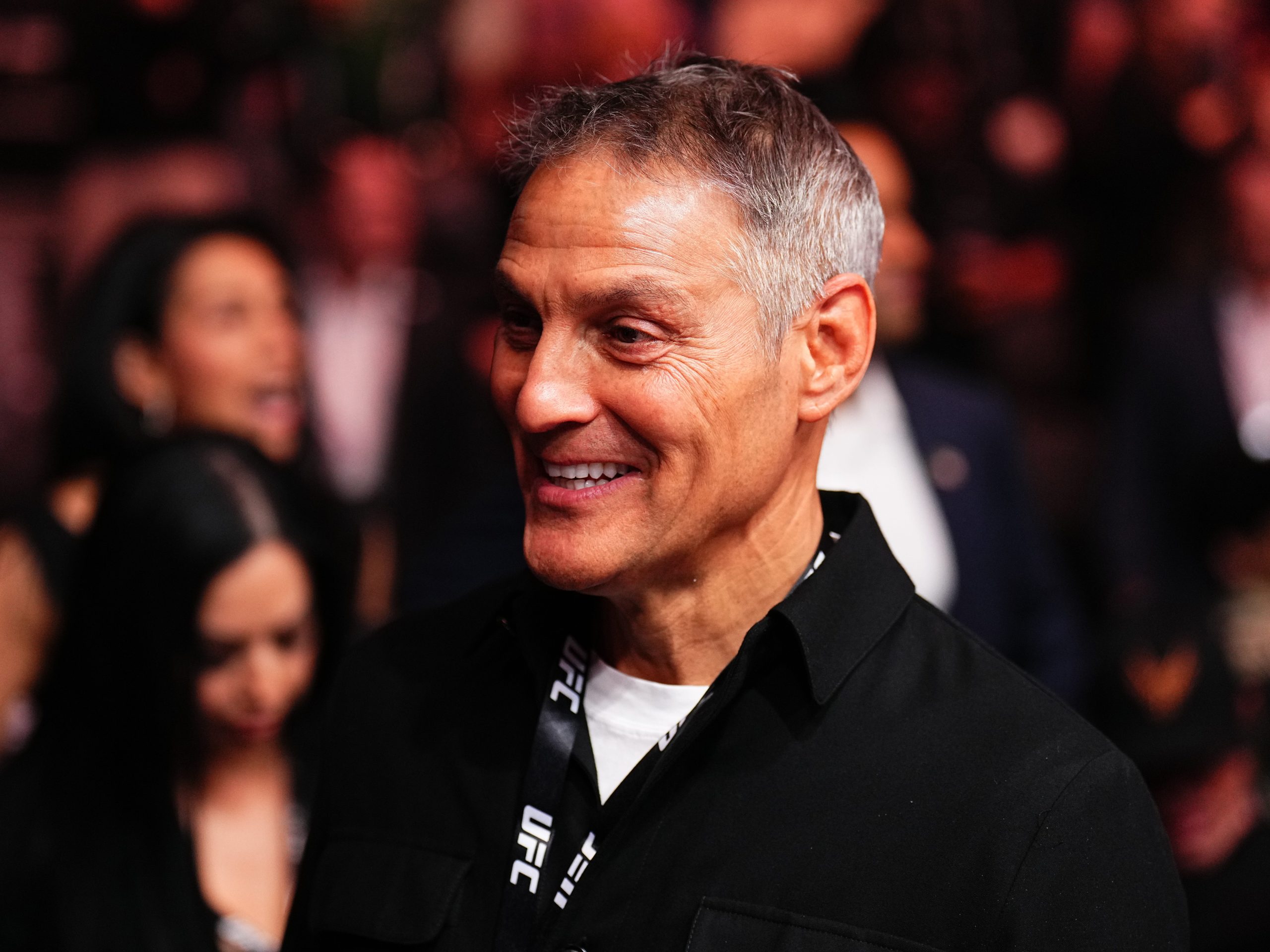 hollywood-exec-ari-emanuel-says-he-treats-his-to-do-list-like-a-‘contract’-with-himself