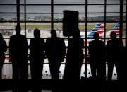 american-airlines’-pilots-union-says-spirit’s-data-sale-to-google-could-undermine-aviation-safety