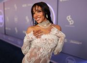 tinashe-is-‘cryinggggg’-over-her-biggest-billboard-200-album-debut-yet-with-‘popstar’:-‘this-is crazy’