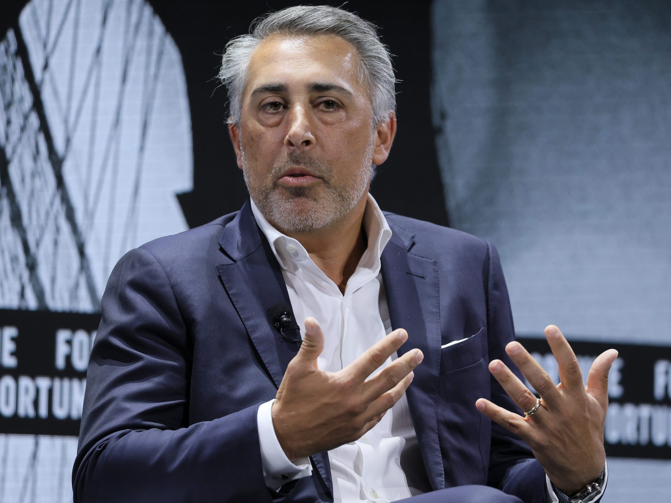 a-top-mckinsey-exec-shares-what-keeps-him-up-at-night-and-why-he-says-ai-is-the-solution