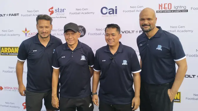 dihadiri-langsung-sergio-van-dijk-dan-raphael-maitimo,-neo-gen-football-academy-resmi-diluncurkan