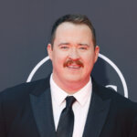 shane-gillis-apologizes-for-‘snl’-f-bomb,-not-for-calling-women-at-the-gym-whores