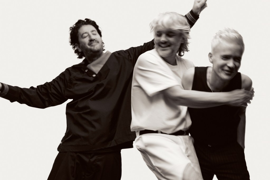 the-avalanches-press-play-on-‘no-bad-memories’:-stream-it now