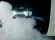 tesla-unveils-new-roadster-and-yes,-it-can-actually-fly