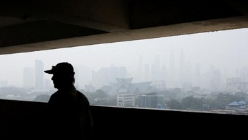 foto:-kuala-lumpur-samar-ditelan-asap-karhutla-indonesia