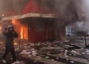 Demo Ricuh di Prancis, Pelajar Ingin Bikin Pemerintah ‘Gemetar’
