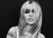 ‘i’m-experiencing-everything-i’ve-ever-wanted’:-recapping-miley’s-live-return,-on-her-own terms