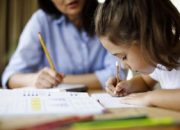 7 Cara Mengatasi Anak Susah Belajar Membaca Tanpa Harus Memaksa
