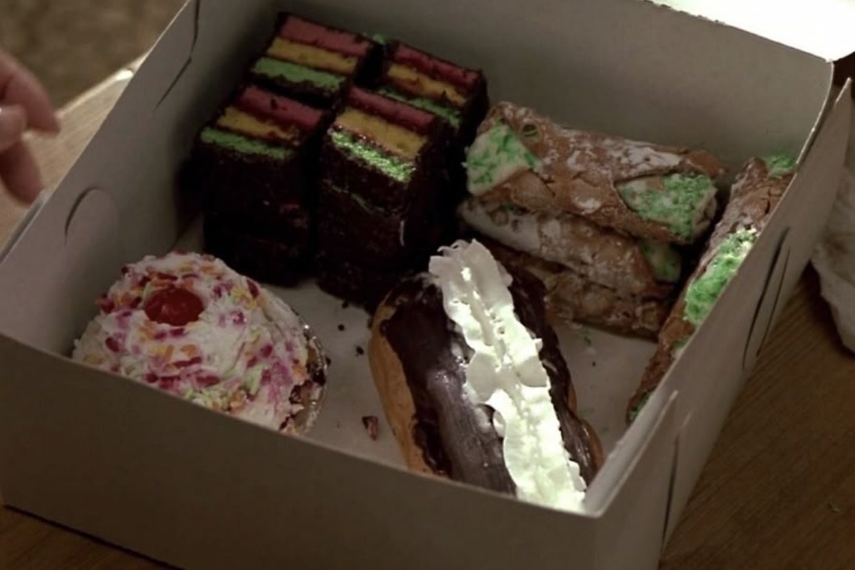 if-you-can’t-name-8-of-these-fruity-desserts,-you’re-probably-not-a-real-foodie