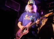 j-mascis-has-nothing-better-to-do
