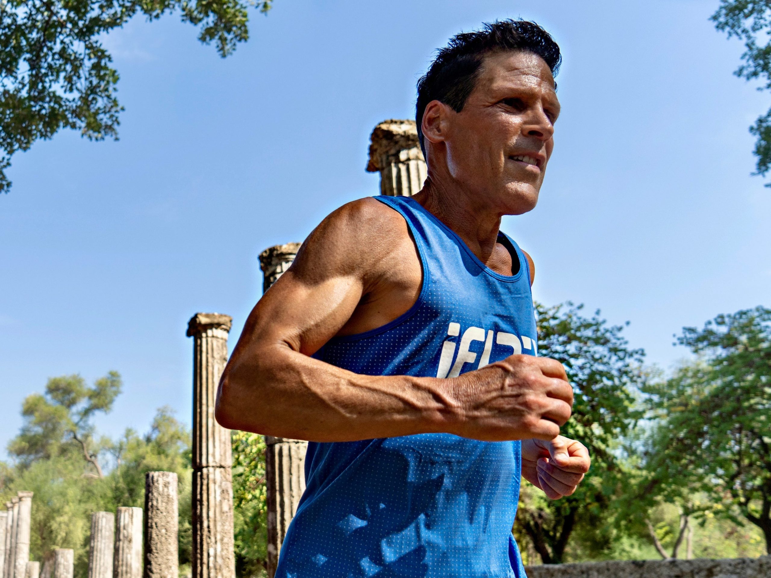 the-ultramarathon-legend-who-ran-350-miles-nonstop-says-the-key-to-doing-hard-things-is-simpler-than-most-people-think