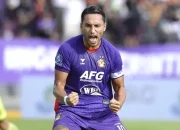 jalani-operasi-lutut-di-belanda,-ezra-walian-dipastikan-absen-bela-persik-hingga-akhir-musim-ini