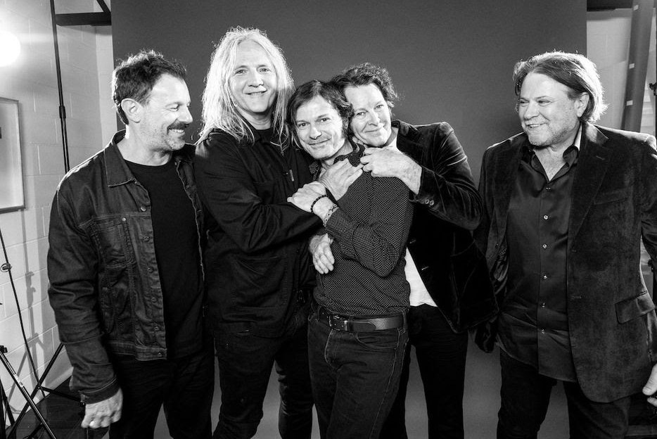 ‘nothing-short-of-extraordinary’:-powderfinger-pledges-encore-dates-after-reunion-tour-sells out
