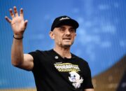 gary-vaynerchuk-knows-where-he’d-start-if-he-were-16-and-launching-a-business-today