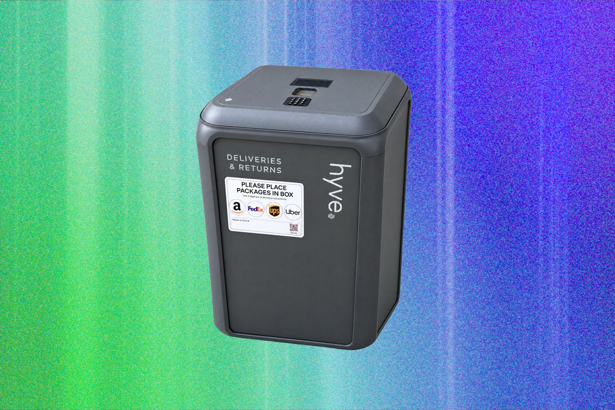hyve-smart-package-locker-review:-protecting-your-holiday-deliveries